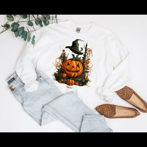 Vintage Halloween Crewneck Sweatshirt with Classic Halloween Graphic - Retro Spooky Vibes! Plush